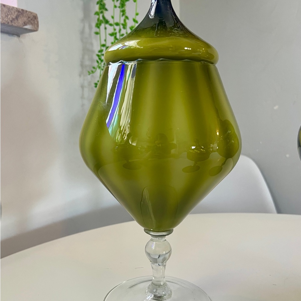 Vintage Empoli Cased Glass Apothecary Jar Olive Avocado Green MCM - Picture 1 of 2